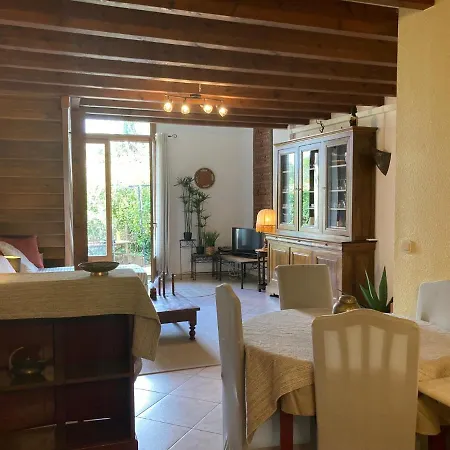 Holiday home Les Fontaines Du Mas Des Fontaines *
